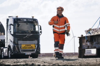 On Scene Issue Eleven: Volvo Trucks FH 780