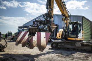 J&R Millington, On Scene Issue Sixteen